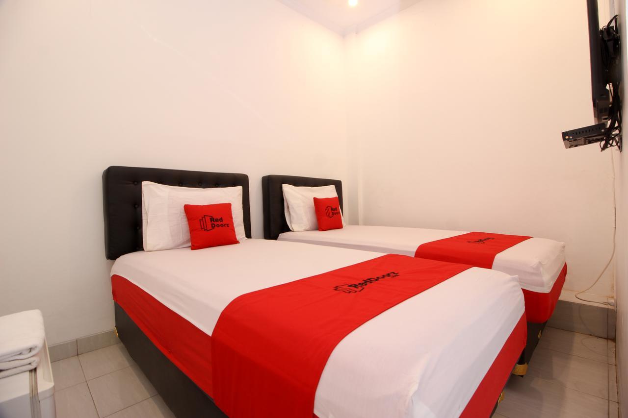 Reddoorz Plus @ Prawirotaman 3 Джокякарта Екстериор снимка